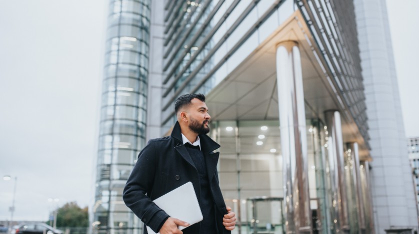 What Should an Entrepreneur Do to Develop a Business Plan