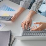 Your Friend is Developing a Marketing Plan for Her New Business. What Should She Put in This Plan?