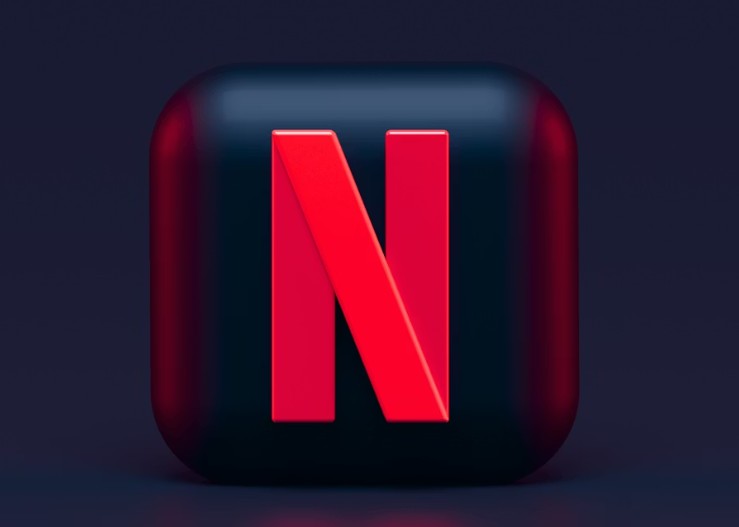 Digital hubs like Instagram and TikTok are the stage for the Baddie lifestyle.